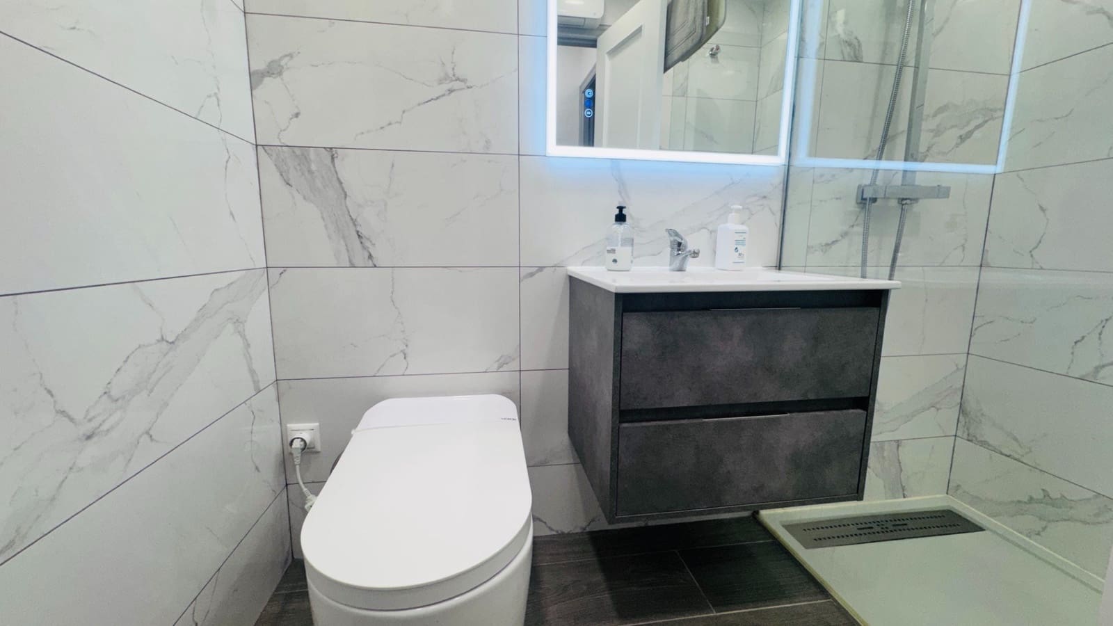 2 bedroom Apartment for sale in Orihuela with pool garage - € 135,000 (Ref: 9849903)