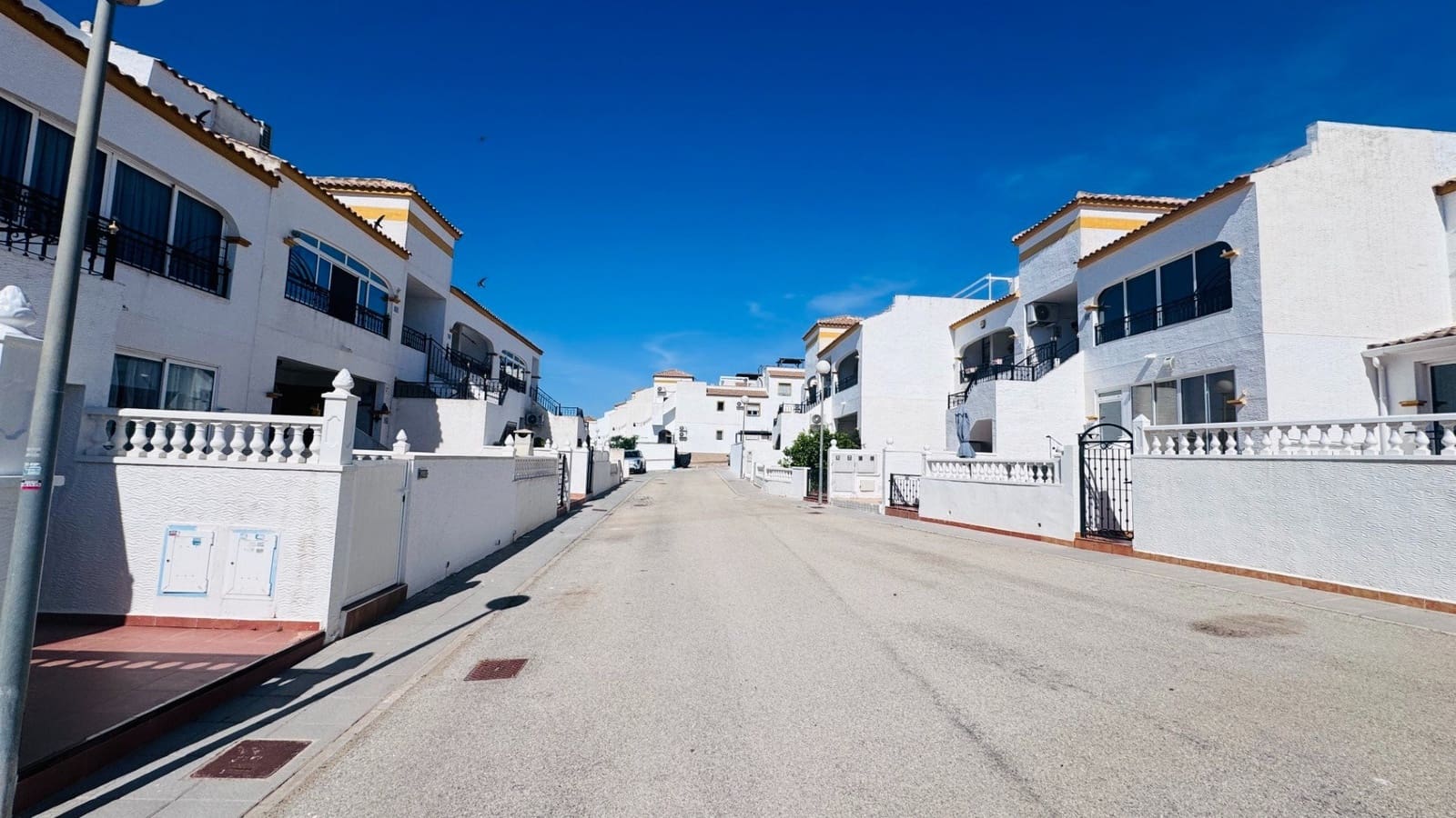2 bedroom Apartment for sale in Orihuela with pool garage - € 135,000 (Ref: 9849903)