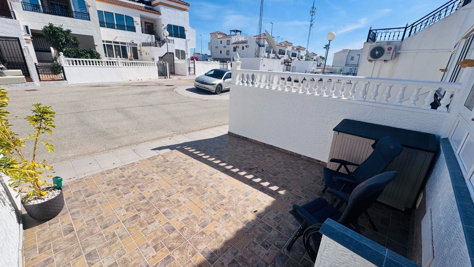 2 bedroom Apartment for sale in Orihuela with pool garage - € 135,000 (Ref: 9849903)