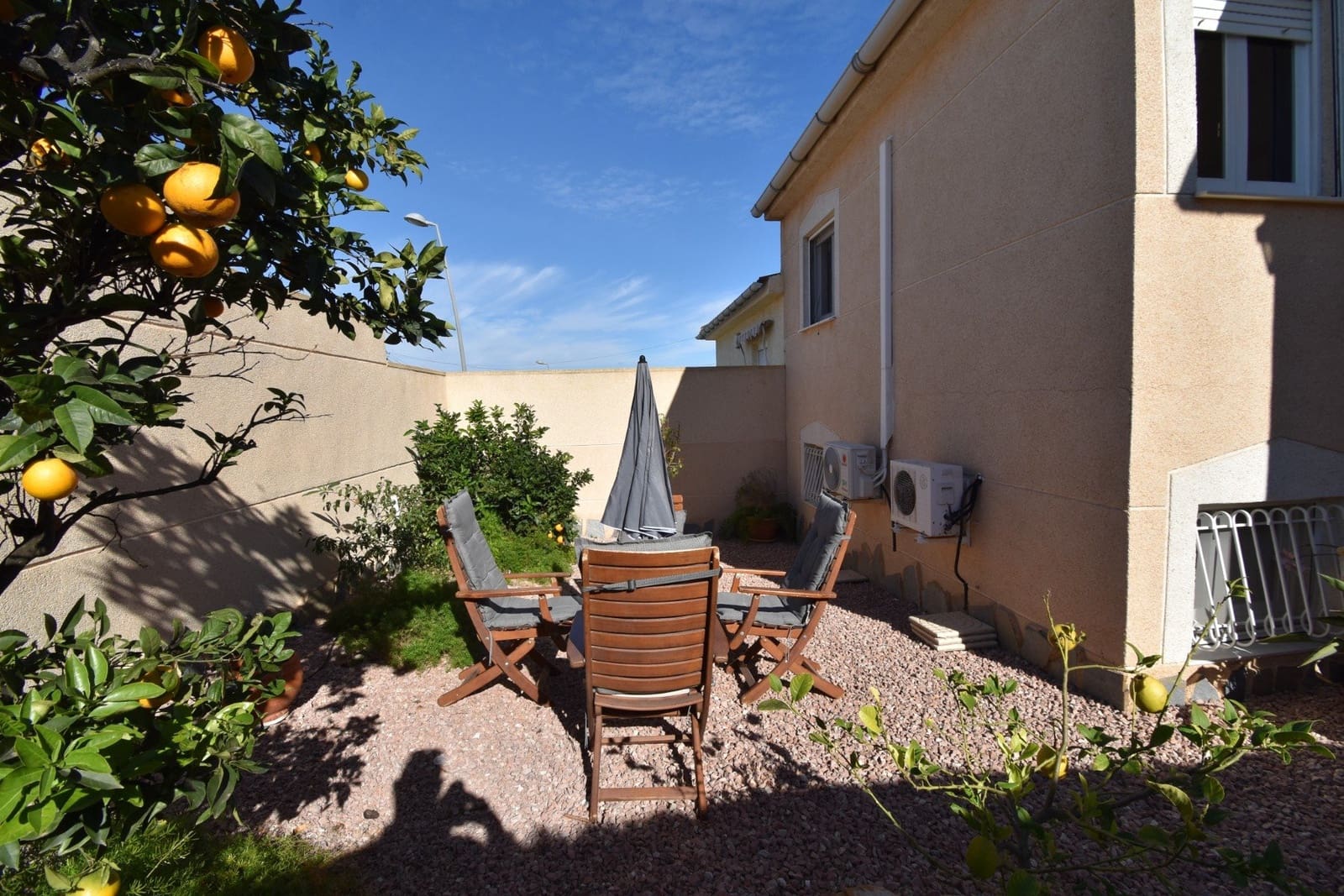 4 soveværelse Semi-Rækkehus til salg i Los Balcones med swimmingpool garage - € 410.000 (Ref: 9850114)
