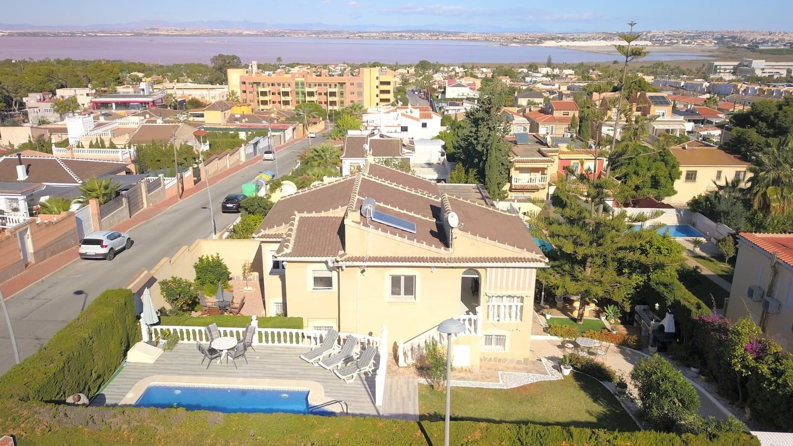 4 soveværelse Semi-Rækkehus til salg i Los Balcones med swimmingpool garage - € 410.000 (Ref: 9850114)