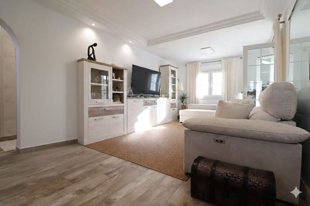 4 soveværelse Villa til salg i Las Filipinas med swimmingpool garage - € 414.950 (Ref: 9850117)