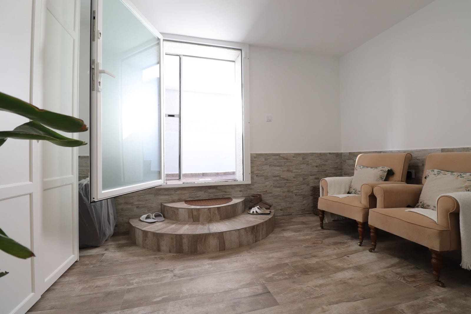 4 soveværelse Villa til salg i Filipinas med swimmingpool garage - € 414.950 (Ref: 9850117)