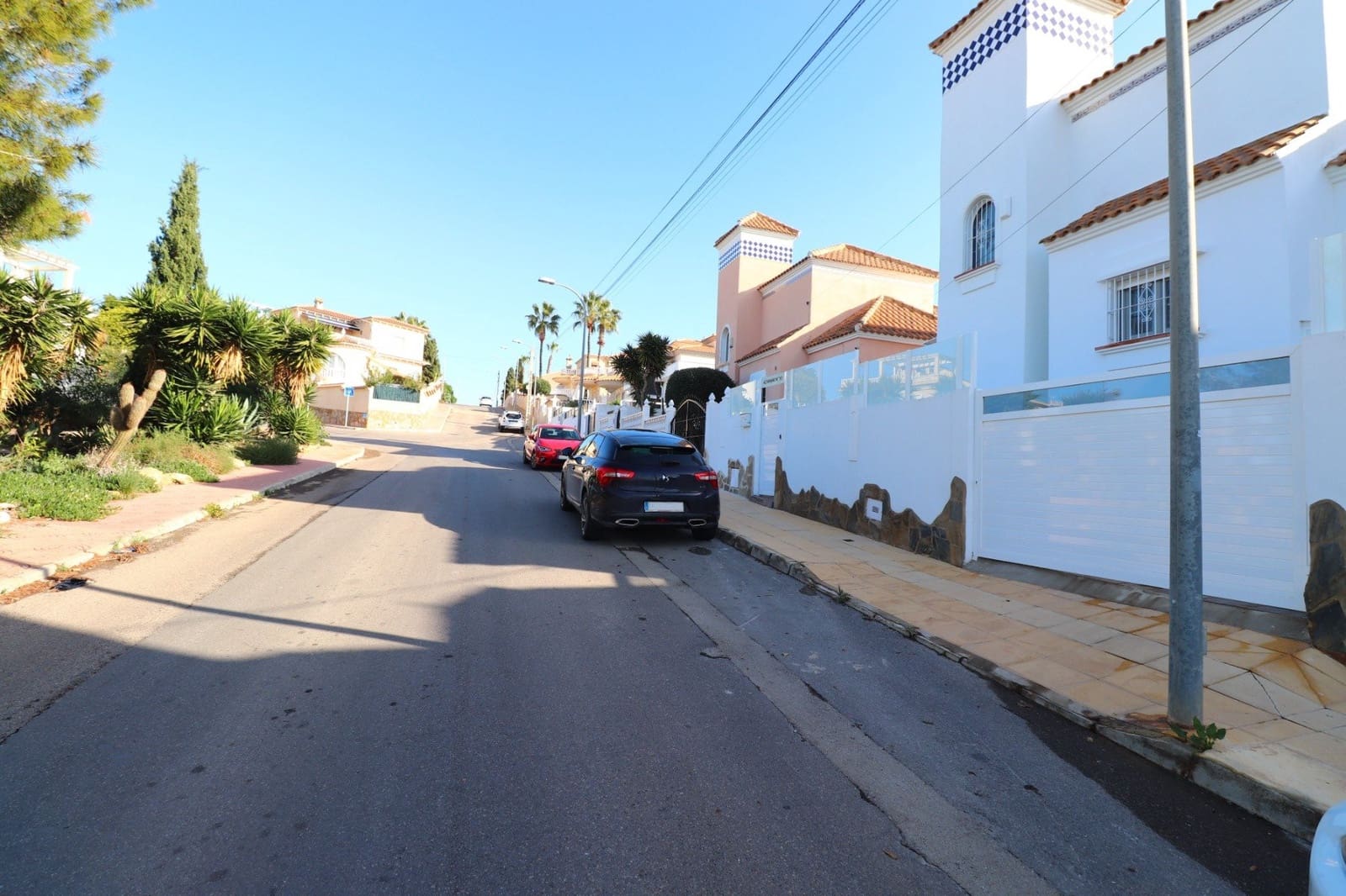 4 soveværelse Villa til salg i Filipinas med swimmingpool garage - € 414.950 (Ref: 9850117)