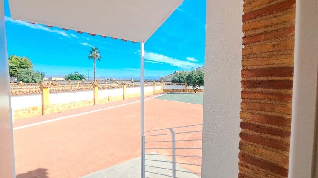 3 Zimmer Villa zu verkaufen in Catral mit Garage - 365.000 € (Ref: 9850118)