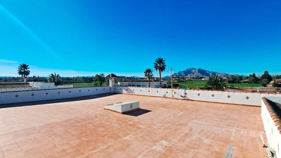 5 Zimmer Villa zu verkaufen in Catral mit Garage - 485.000 € (Ref: 9850119)