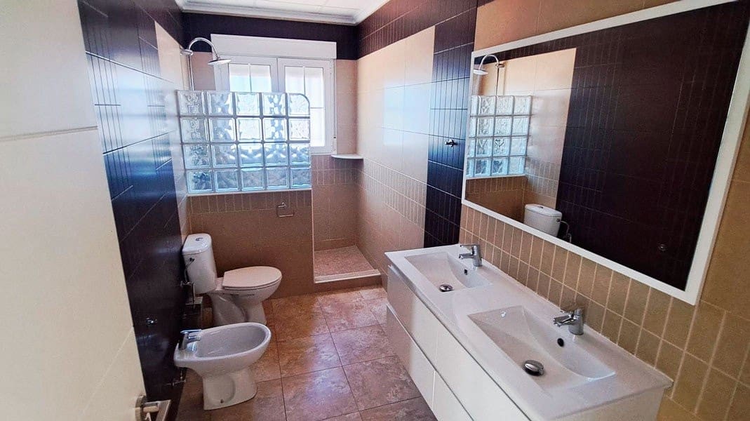 5 Zimmer Villa zu verkaufen in Catral mit Garage - 485.000 € (Ref: 9850119)
