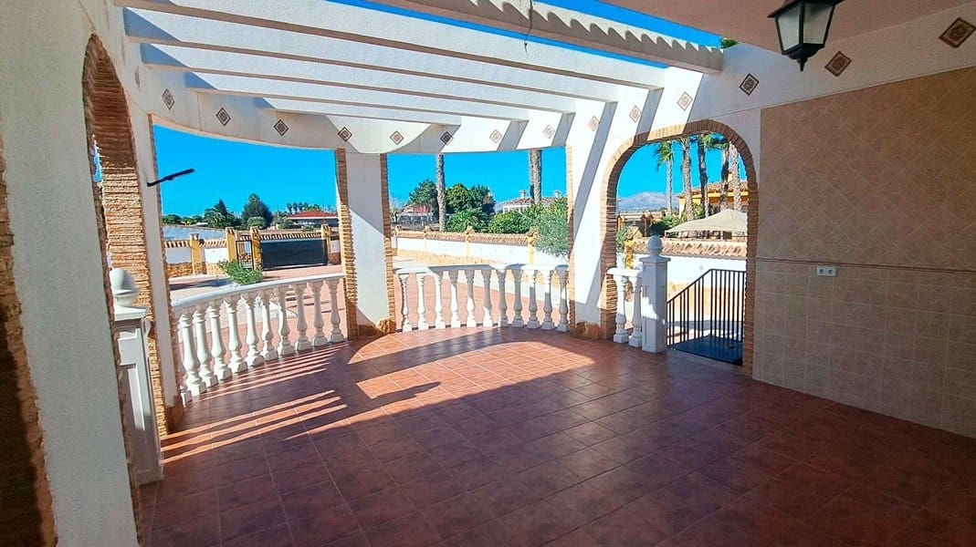5 Zimmer Villa zu verkaufen in Catral mit Garage - 485.000 € (Ref: 9850119)