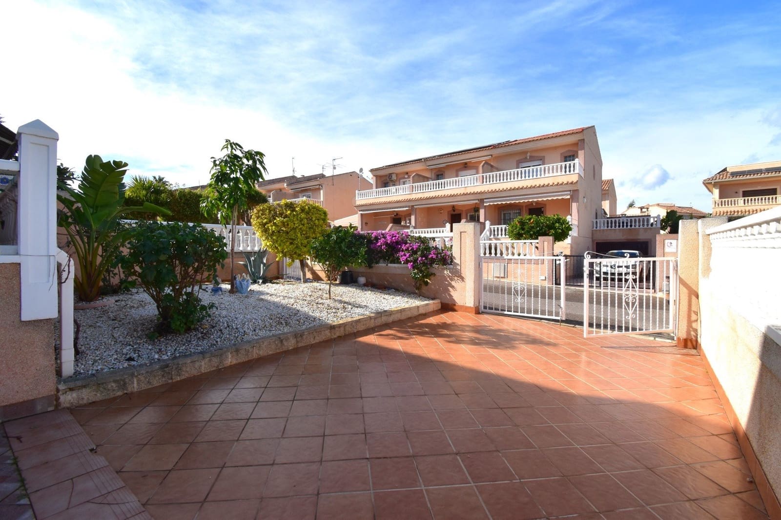 3 bedroom Townhouse for sale in Los Balcones with pool garage - € 249,900 (Ref: 9850121)