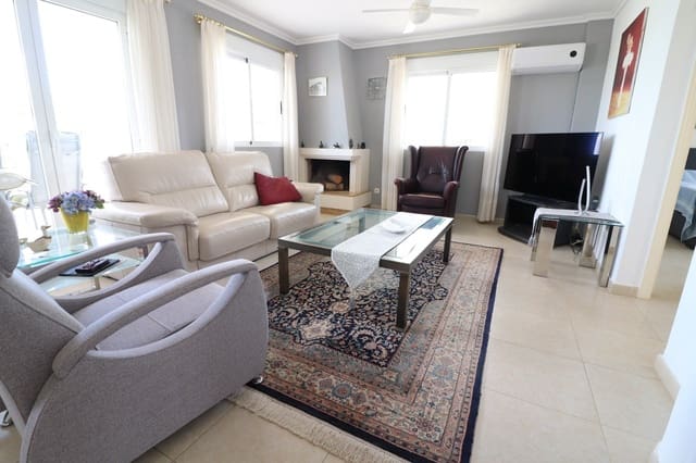 3 quarto Moradia para venda em Almoradí com piscina garagem - 585 000 € (Ref: 9850363)