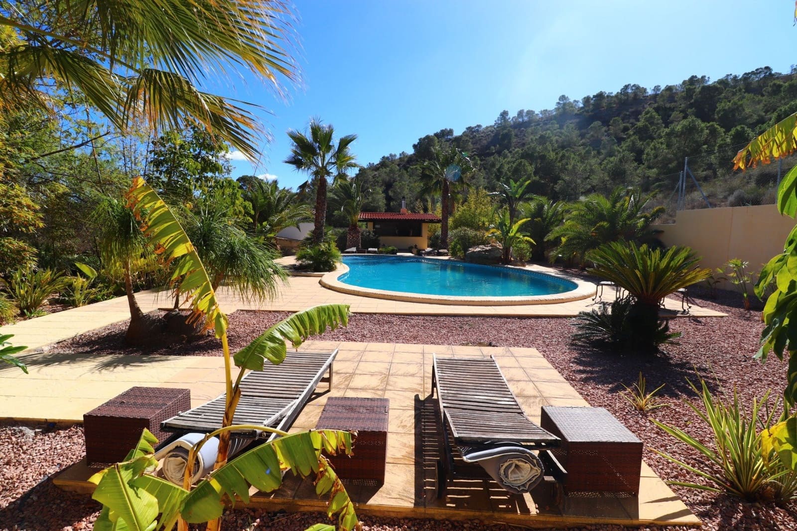 5 bedroom Villa for sale in Aspe with pool garage - € 1,700,000 (Ref: 9850511)