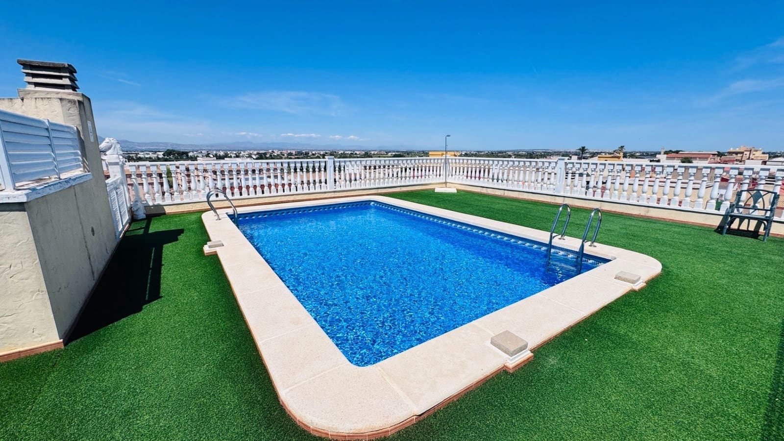 3 soveværelse Lejlighed til salg i Algorfa med swimmingpool garage - € 124.950 (Ref: 9858152)