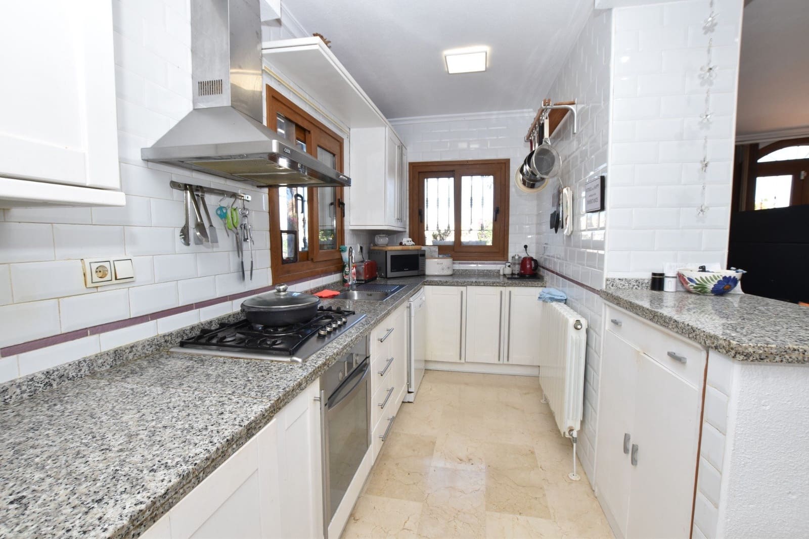 3 chambre Villa/Maison à vendre à Algorfa avec piscine garage - 395 000 € (Ref: 9872700)