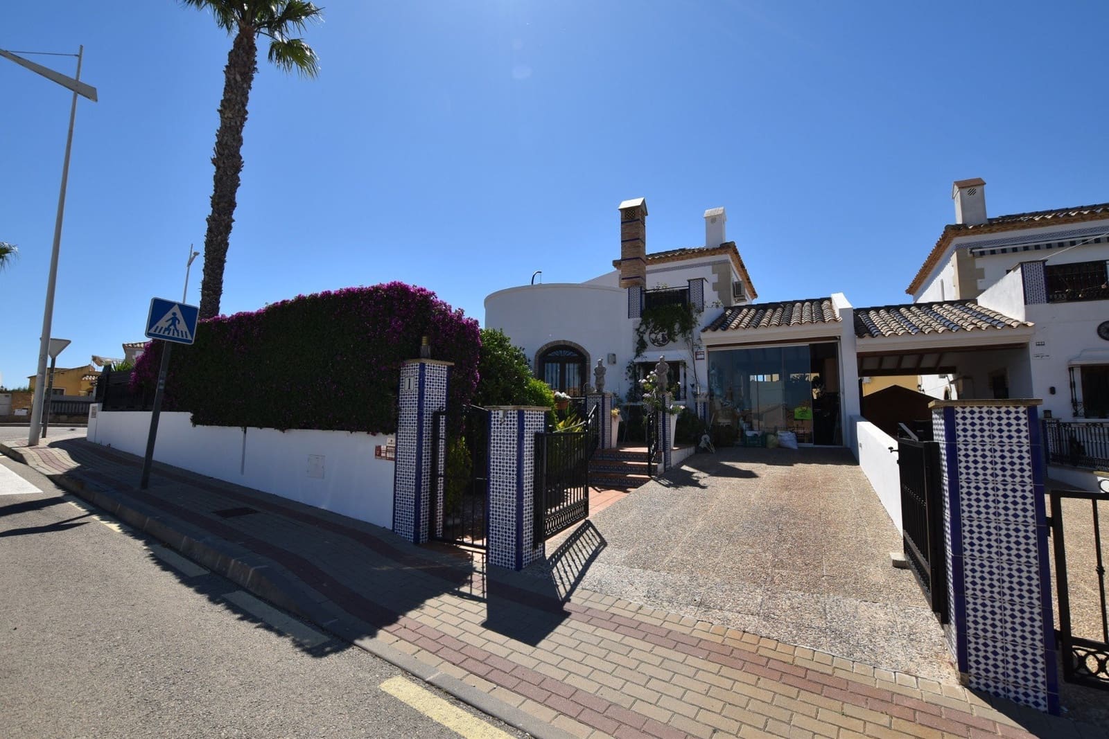 3 chambre Villa/Maison à vendre à Algorfa avec piscine garage - 395 000 € (Ref: 9872700)