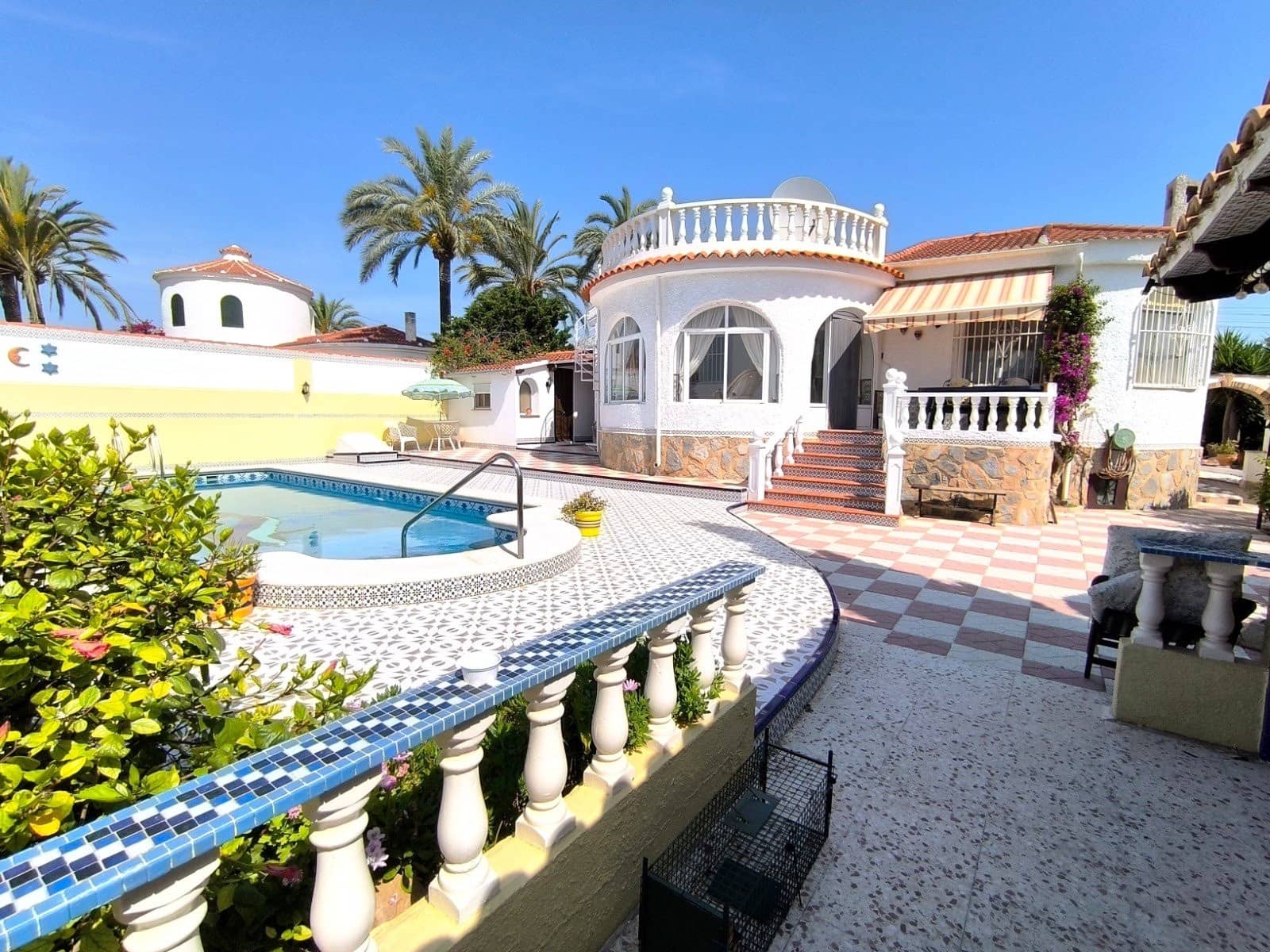 2 soverom Villa til salgs i Rojales med svømmebasseng garasje - € 320 000 (Ref: 9876899)
