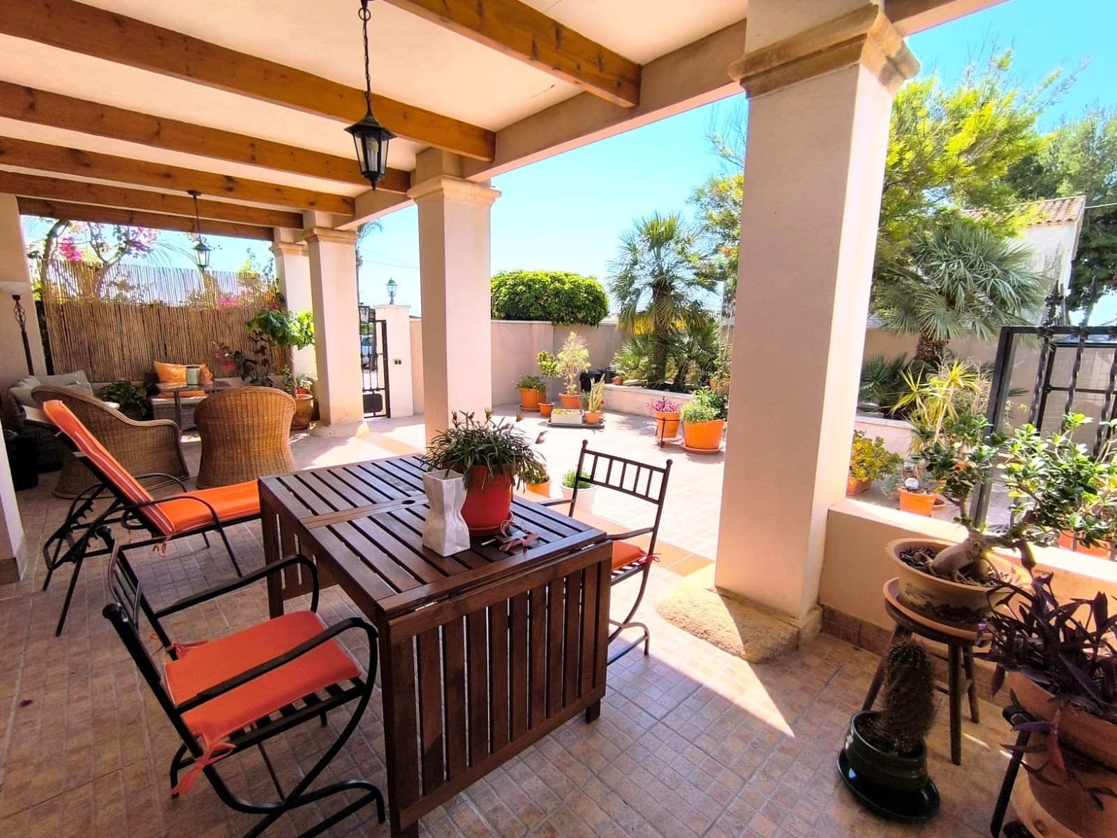 4 sovrum Villa till salu i Albatera - 345 000 € (Ref: 9882435)