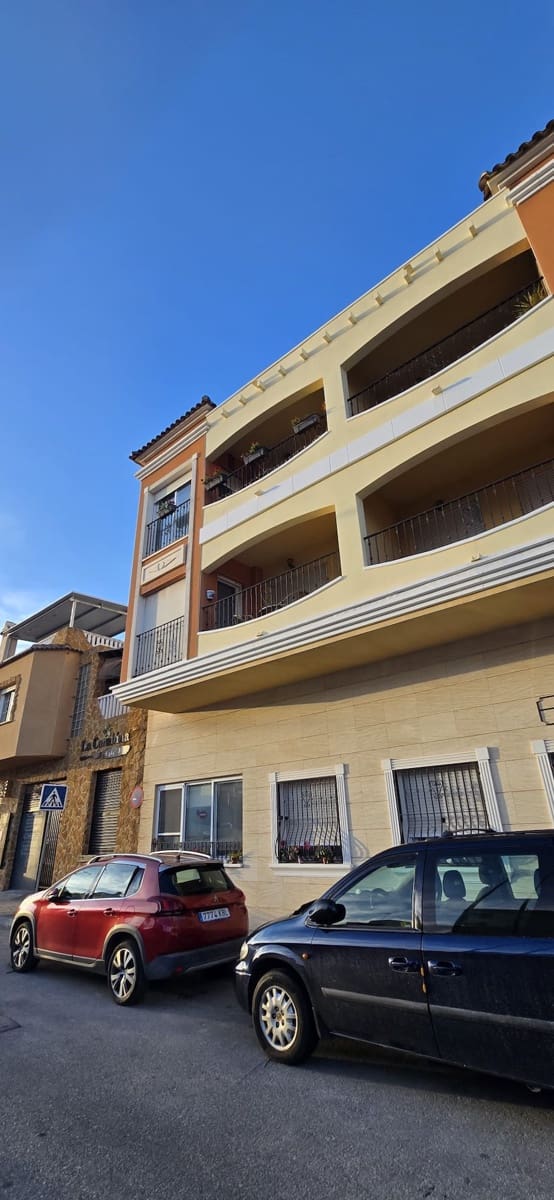 Apartamento de 2 habitaciones en Algorfa en venta con piscina - 115.000 € (Ref: 9889146)