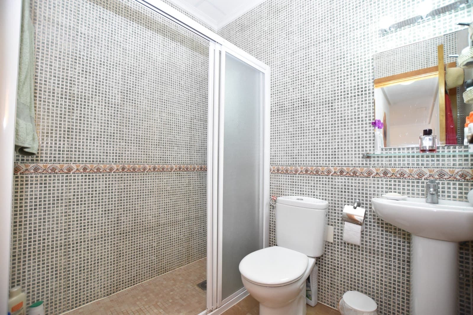 3 bedroom Apartment for sale in Daya Vieja - € 130,000 (Ref: 9889289)