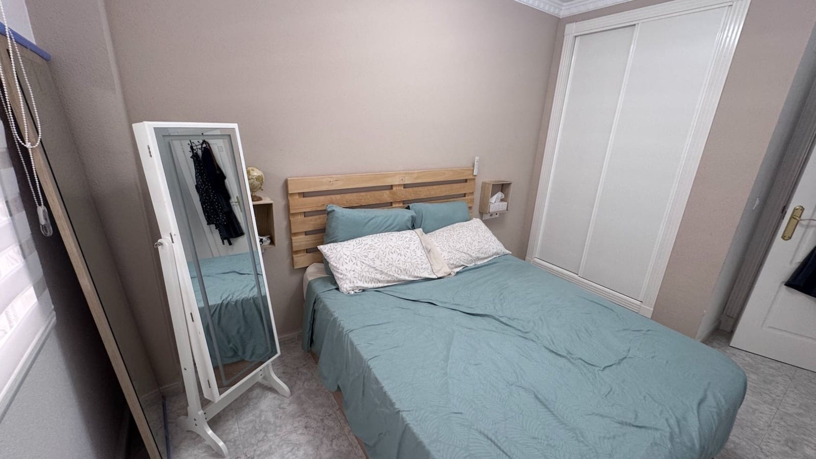 2 soveværelse Lejlighed til salg i Algorfa med swimmingpool garage - € 139.950 (Ref: 9890959)