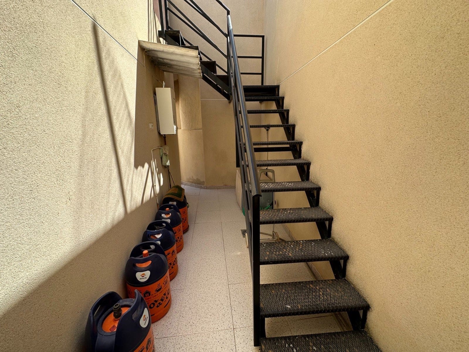 3 bedroom Townhouse for sale in Benejuzar - € 140,000 (Ref: 9934991)