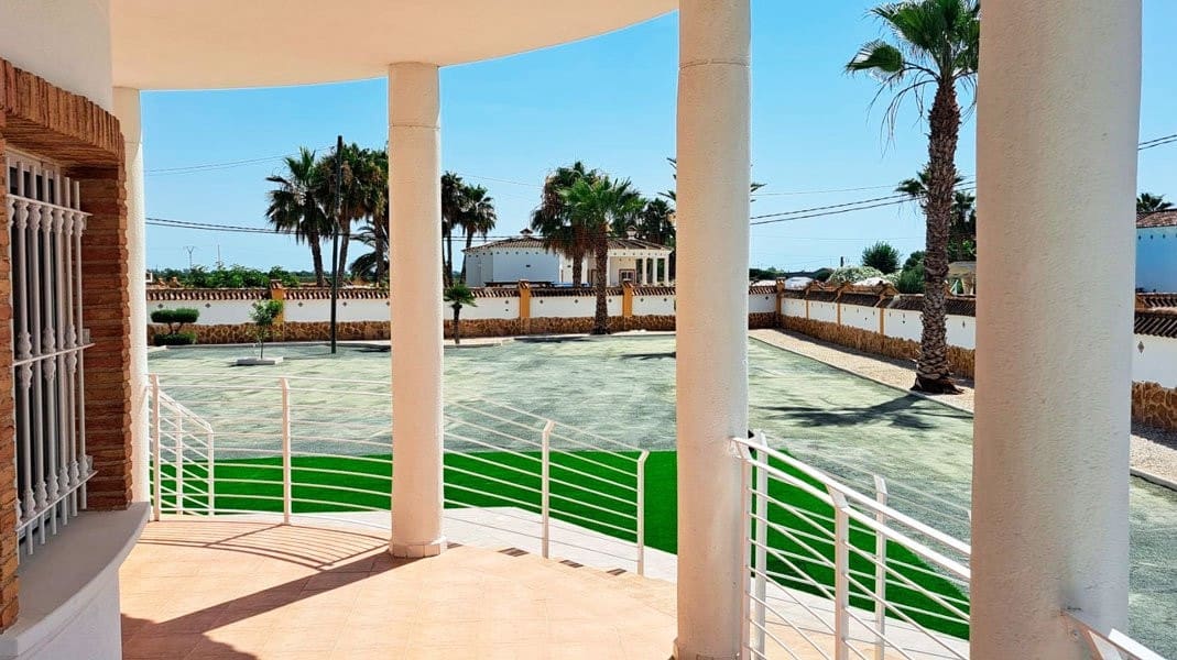3 soveværelse Villa til salg i Catral med garage - € 410.000 (Ref: 9944446)