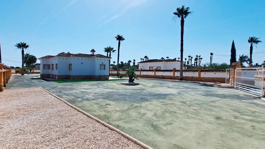 3 soveværelse Villa til salg i Catral med garage - € 410.000 (Ref: 9944446)