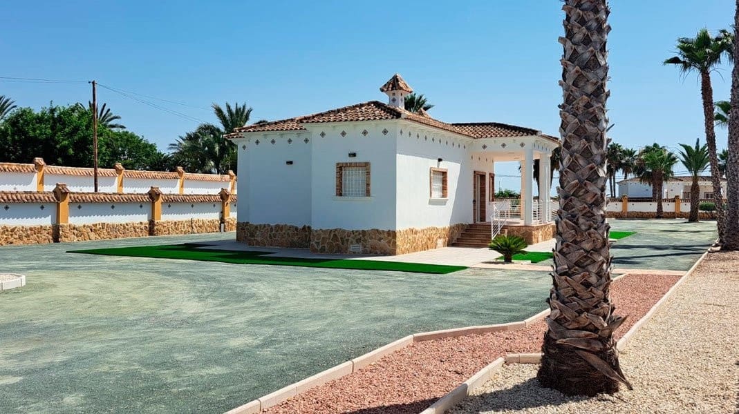 3 soveværelse Villa til salg i Catral med garage - € 410.000 (Ref: 9944446)