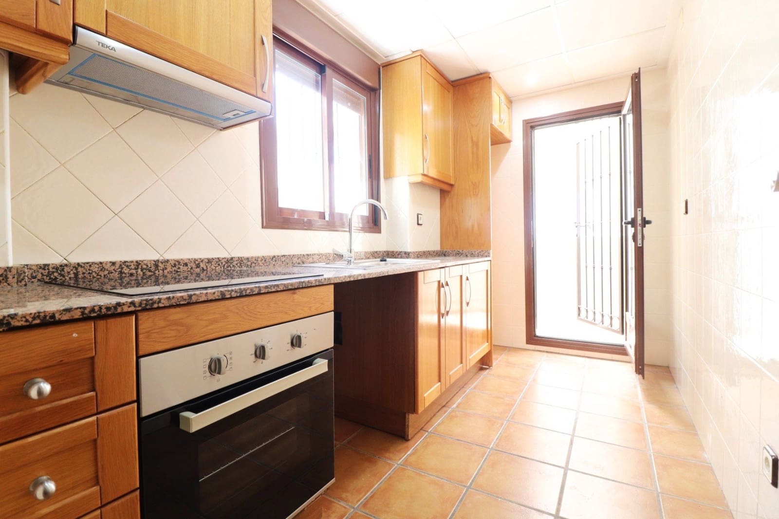 3 sovrum Semi-fristående Villa till salu i Algorfa med pool garage - 235 000 € (Ref: 9950171)