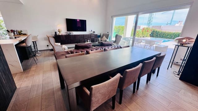2 soverom Villa til salgs i Algorfa med svømmebasseng garasje - € 540 000 (Ref: 9950172)