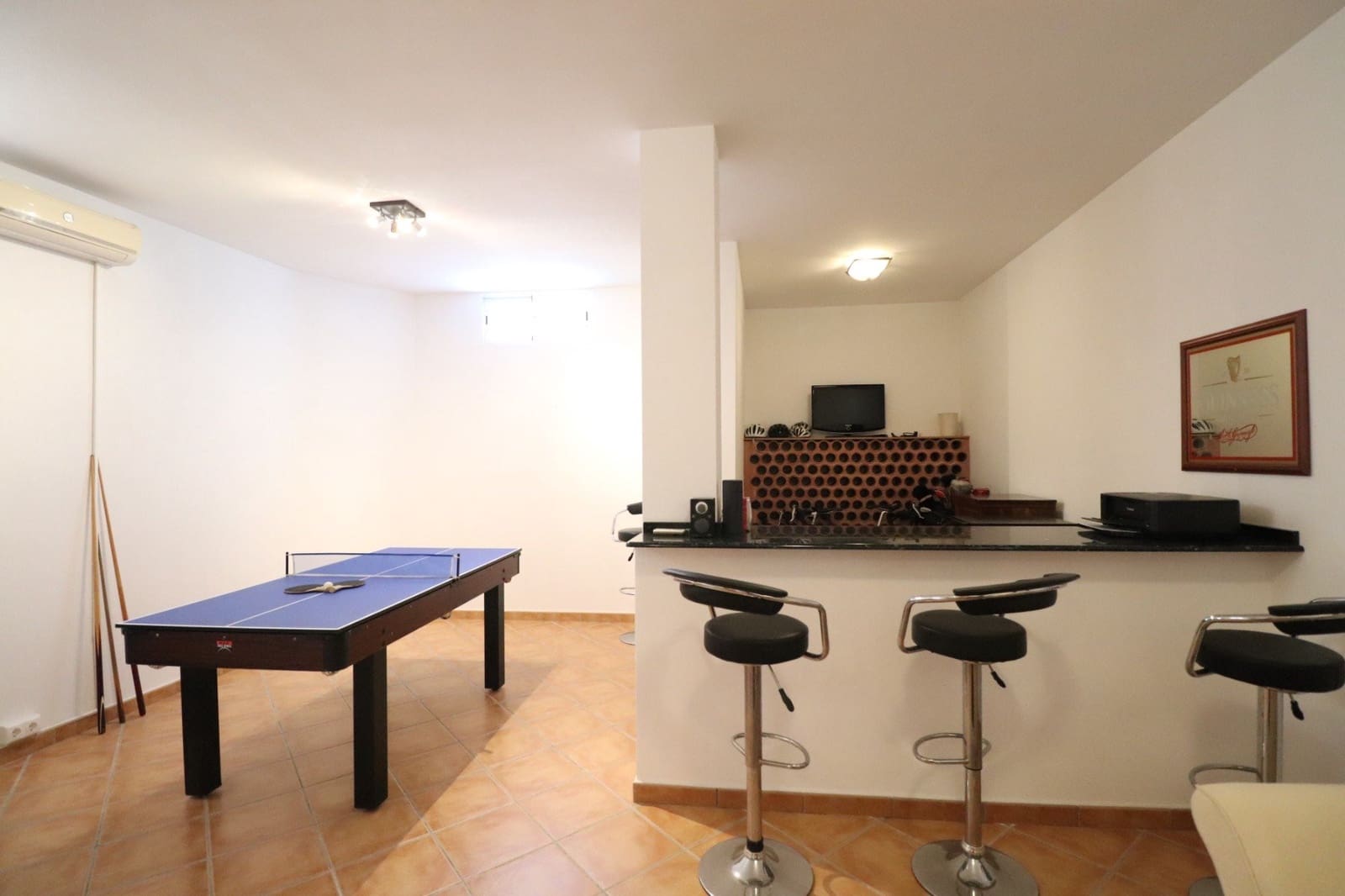 5 soverom Villa til salgs i Lo Crispin med svømmebasseng garasje - € 299 950 (Ref: 9950175)