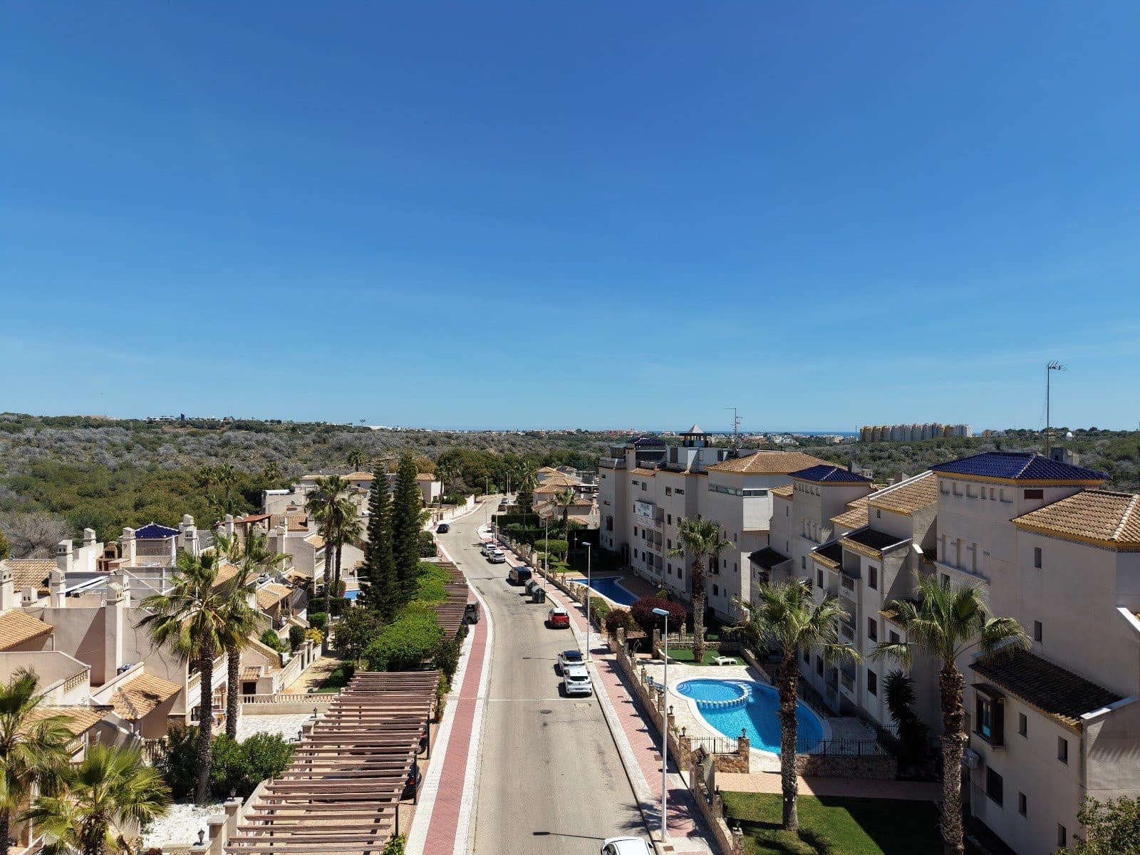 3 bedroom Apartment for sale in Campoamor with pool - € 275,000 (Ref: 9964310)