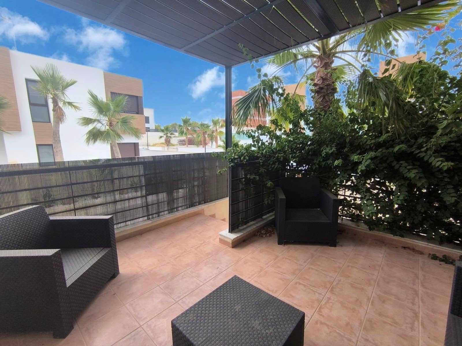 3 bedroom Apartment for sale in Algorfa with pool garage - € 289,950 (Ref: 9975838)