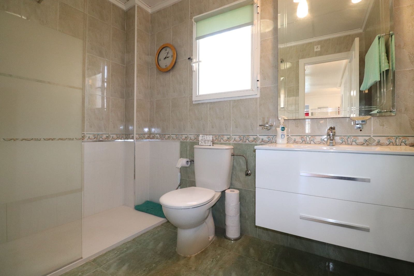 4 makuuhuone Huvila myytävänä paikassa Algorfa mukana uima-altaan - 325 000 € (Ref: 9981364)