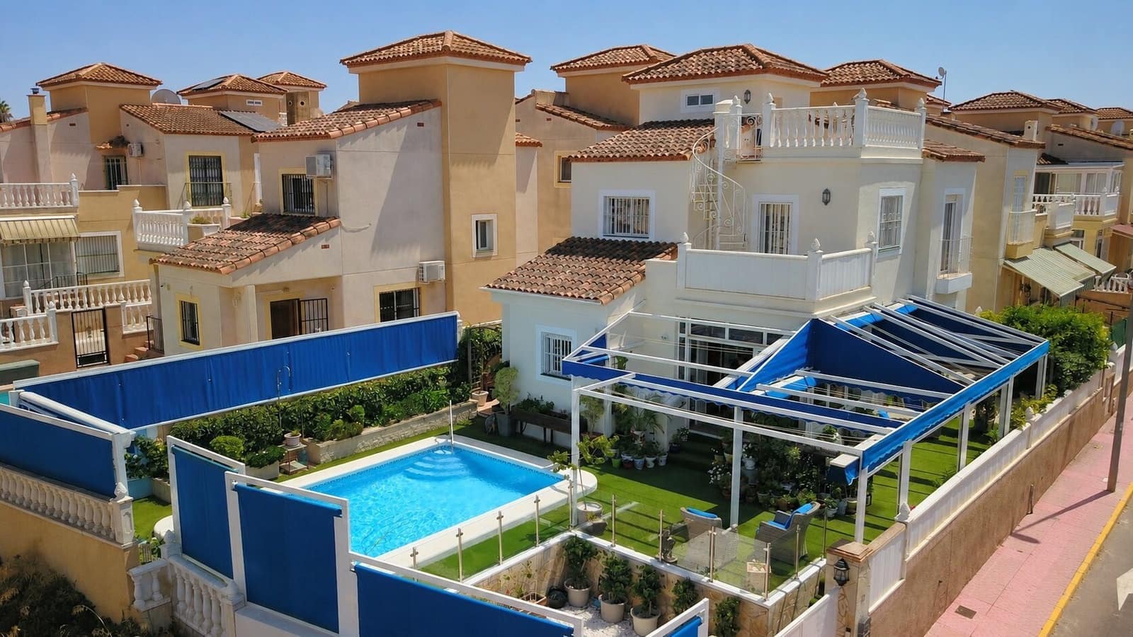 4 camera da letto Villa in vendita in Algorfa con piscina - 325.000 € (Rif: 9981364)