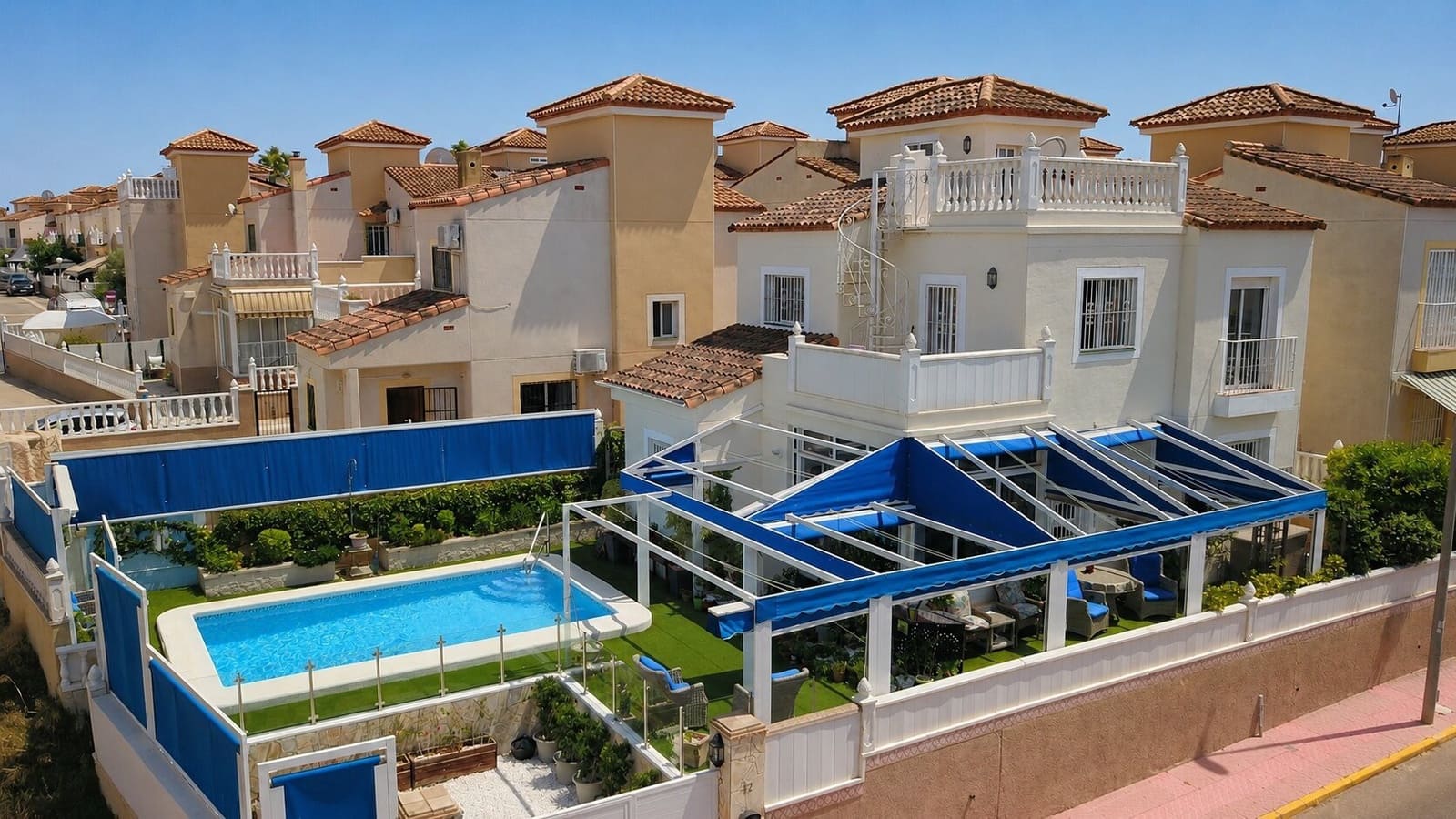 4 camera da letto Villa in vendita in Algorfa con piscina - 325.000 € (Rif: 9981364)