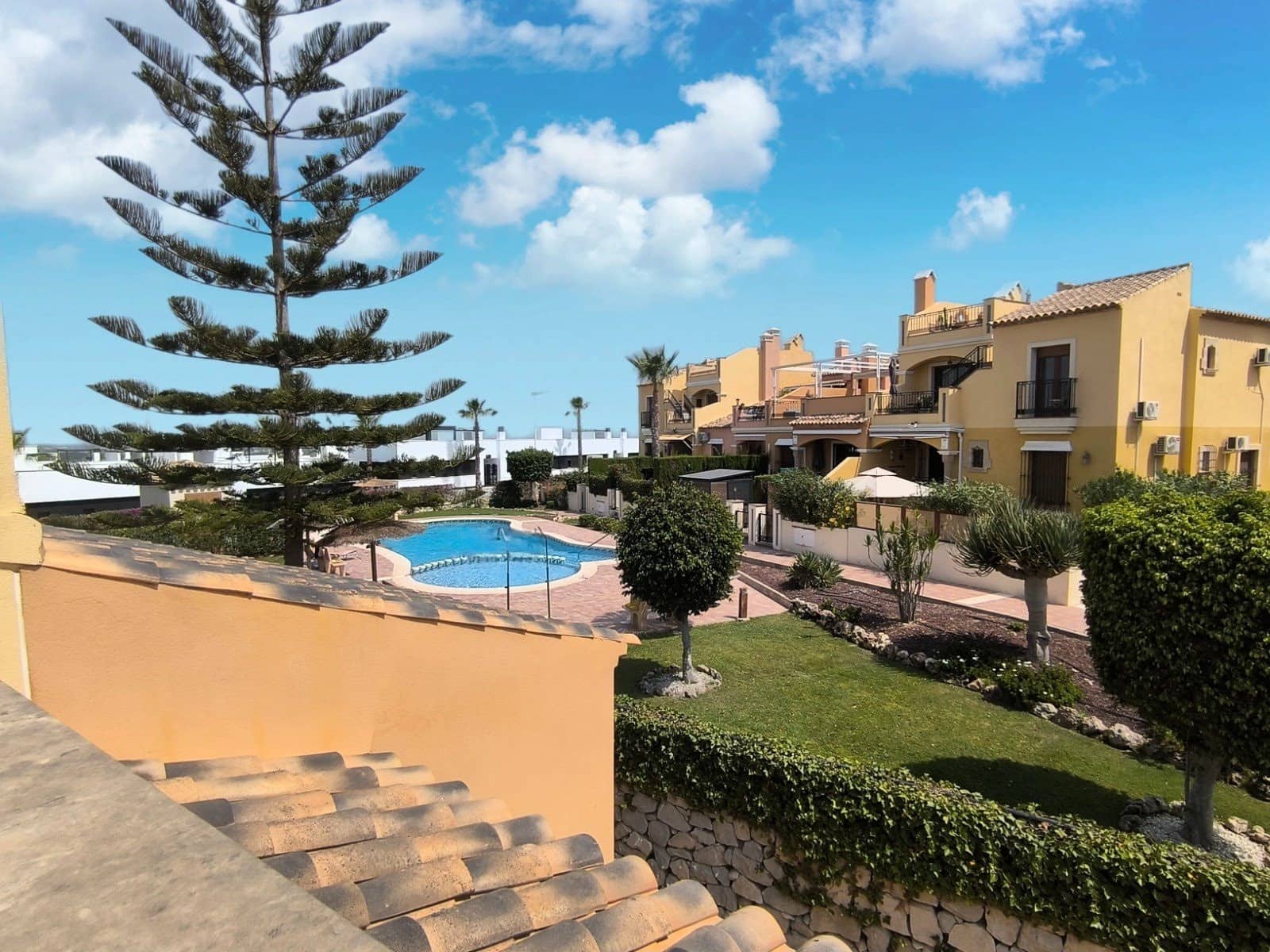 2 slaapkamer Appartement te koop in Algorfa met zwembad garage - € 189.950 (Ref: 9986197)