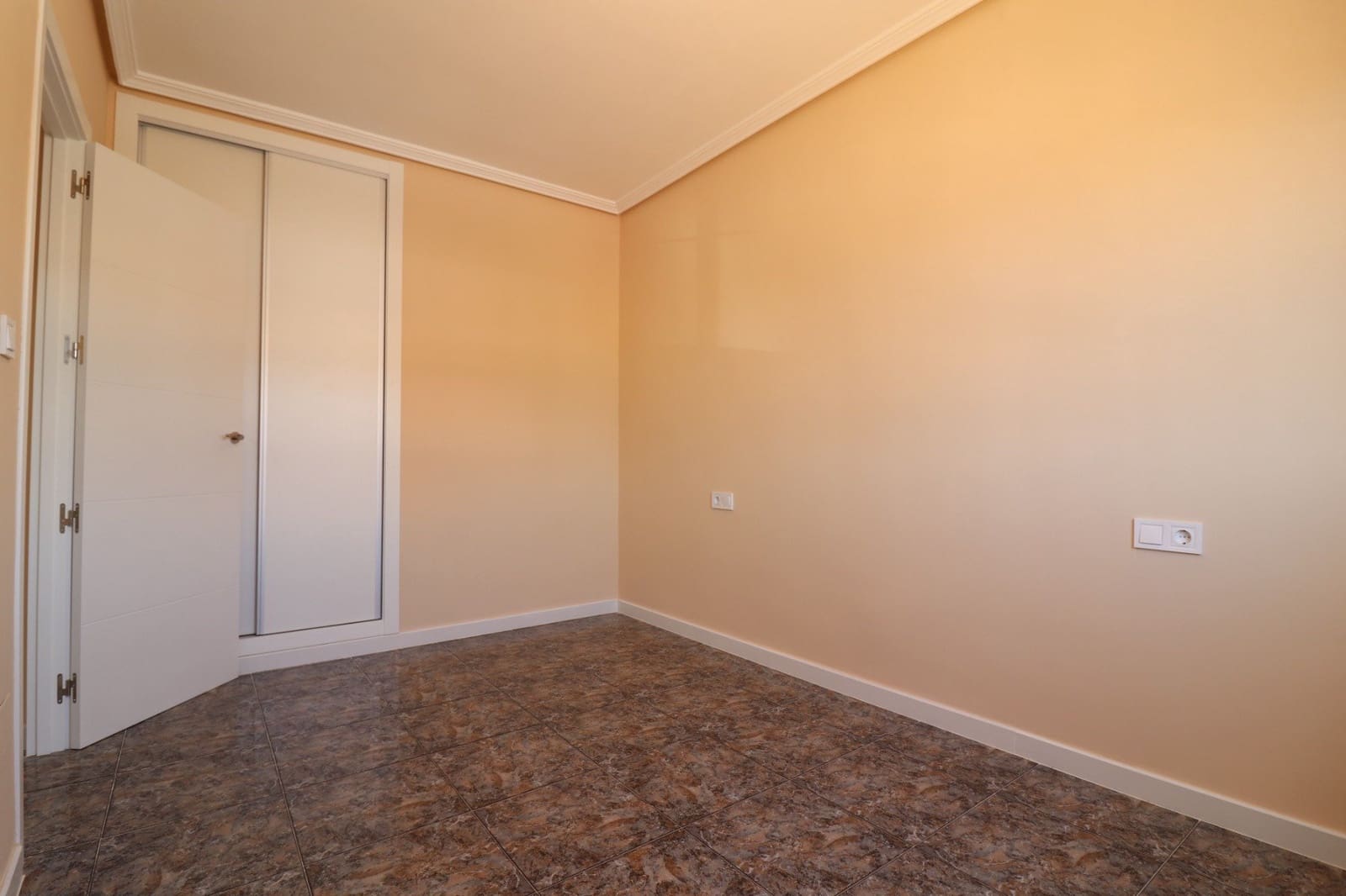 2 Zimmer Apartment zu verkaufen in Orihuela Costa mit Pool - 169.000 € (Ref: 9997589)