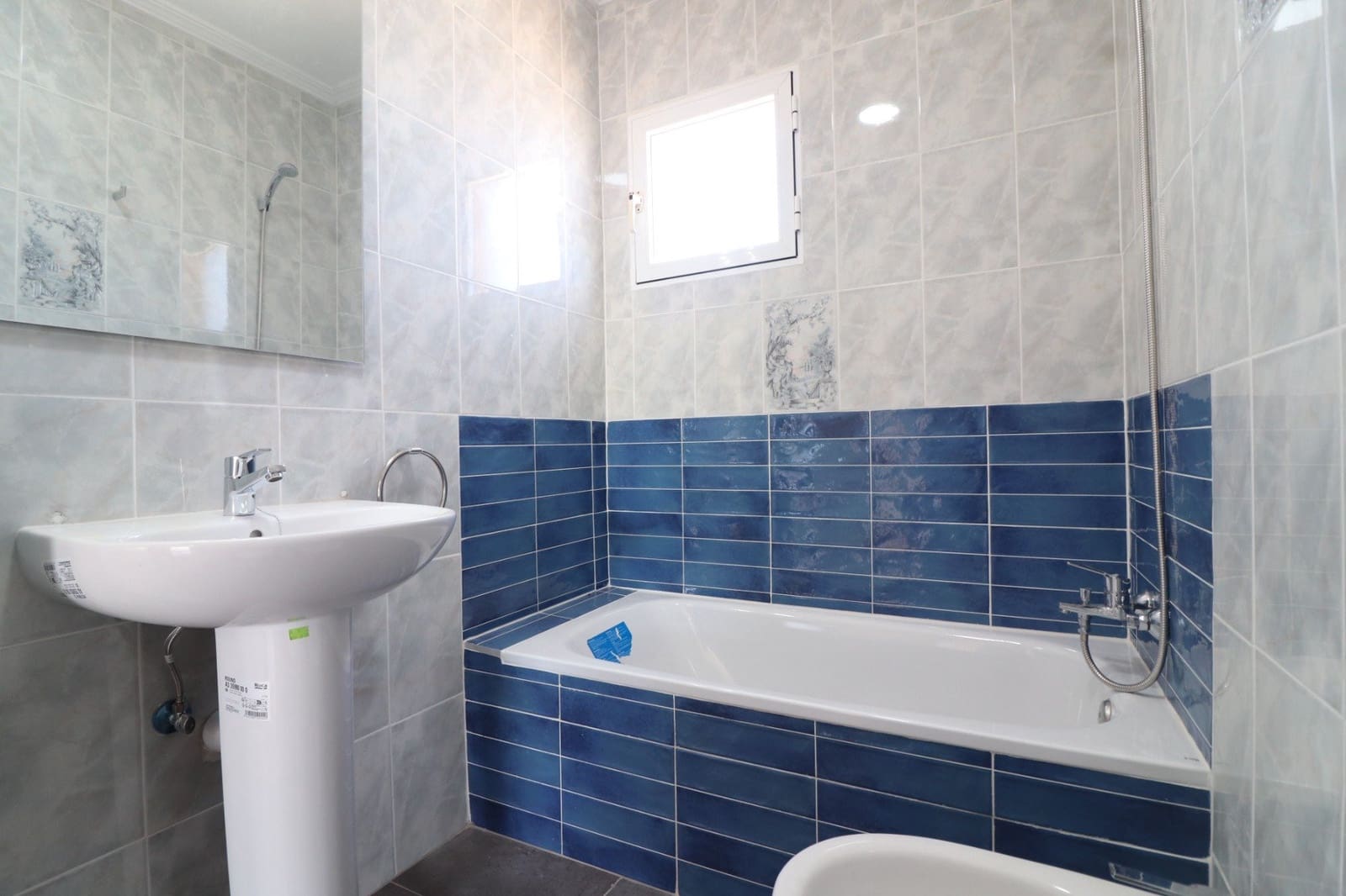 2 Zimmer Apartment zu verkaufen in Orihuela Costa mit Pool - 169.000 € (Ref: 9997589)