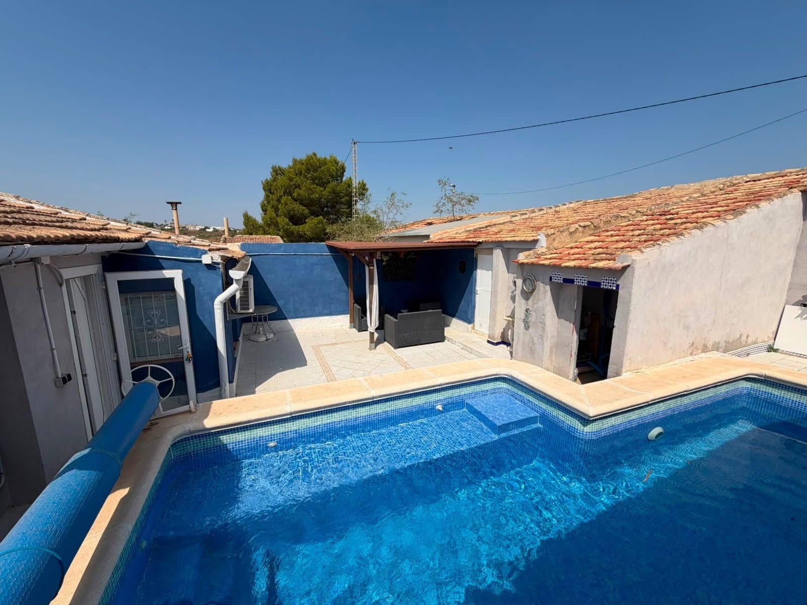 5 bedroom Villa for sale in Torremendo with pool garage - € 235,000 (Ref: 9997591)