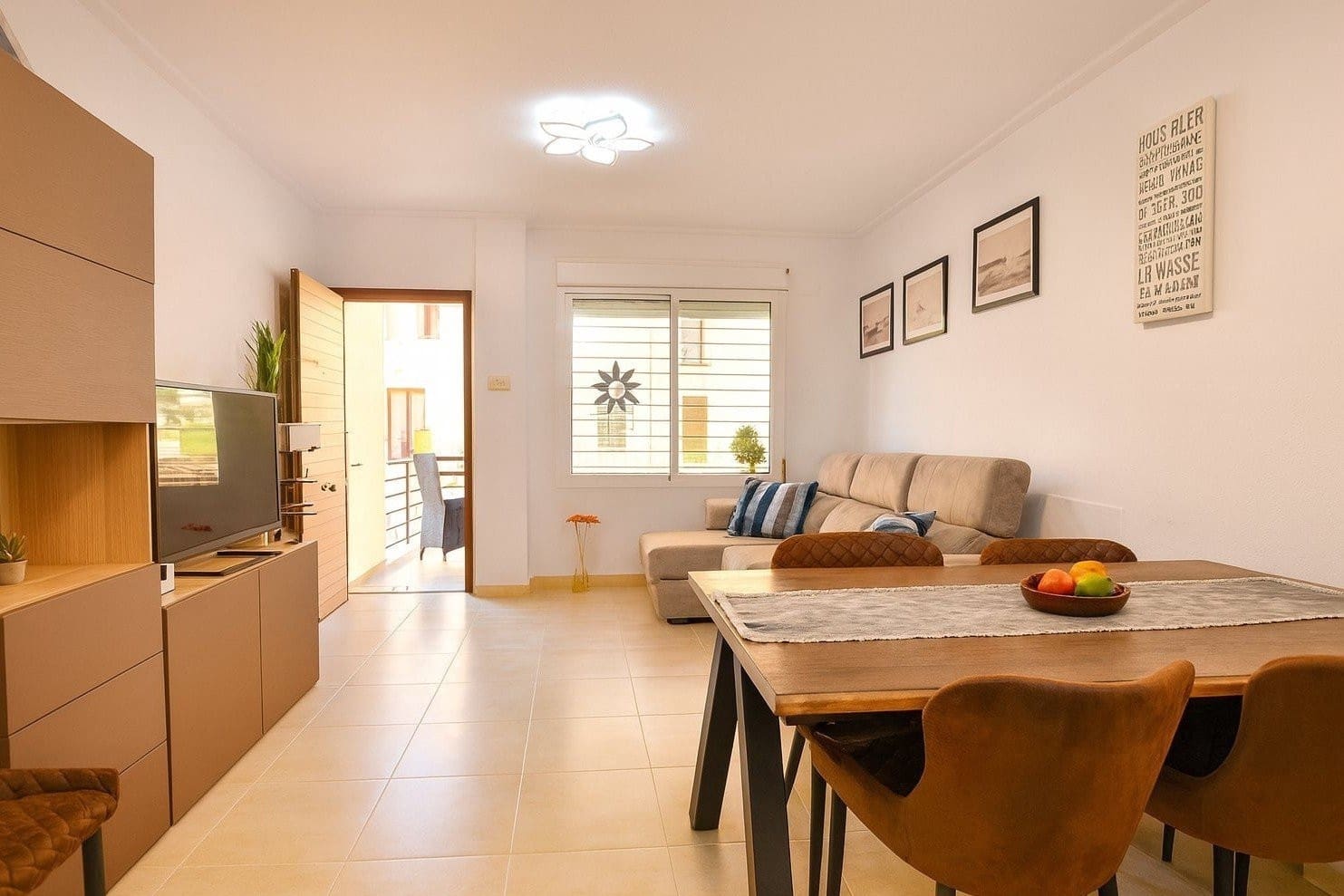 3 bedroom Villa for sale in Algorfa with garage - € 287,950 (Ref: 9997595)