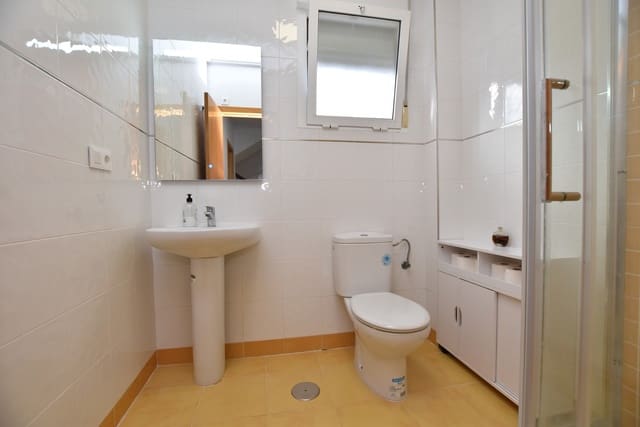 3 bedroom Villa for sale in Algorfa with garage - € 287,950 (Ref: 9997595)
