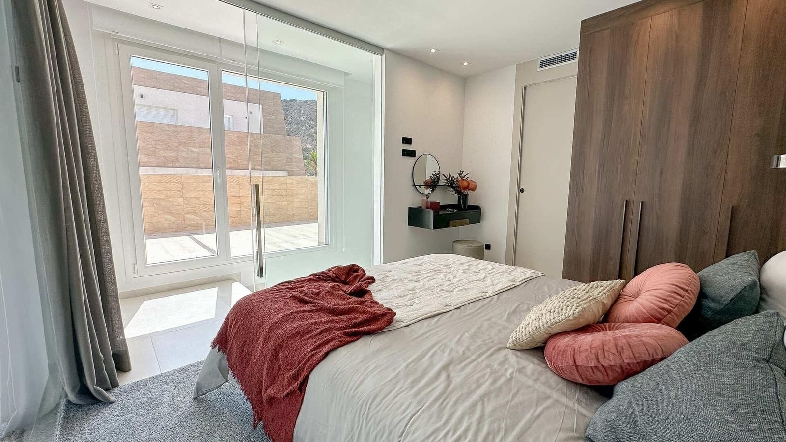 Chalet de 3 habitaciones en Algorfa en venta con piscina garaje - 475.000 € (Ref: 9997795)