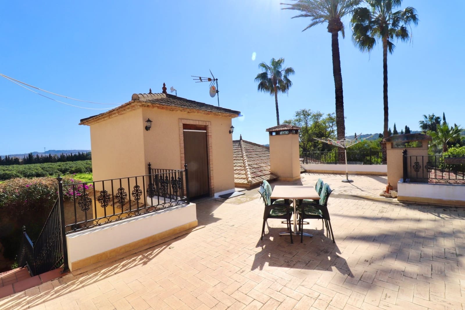 Chalet de 6 habitaciones en Rojales en venta con piscina garaje - 599.000 € (Ref: 9999406)
