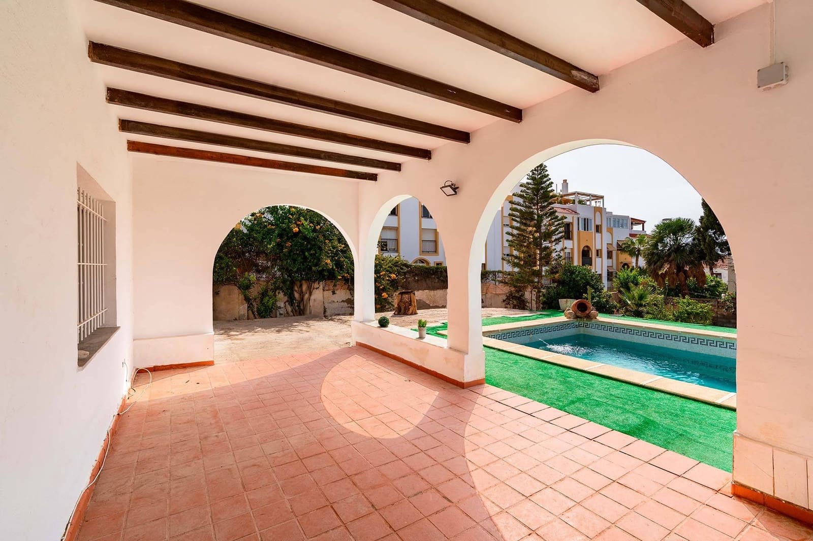 7 sovrum Villa till salu i Aguadulce (Almeria) med pool garage - 675 000 € (Ref: 10043044)