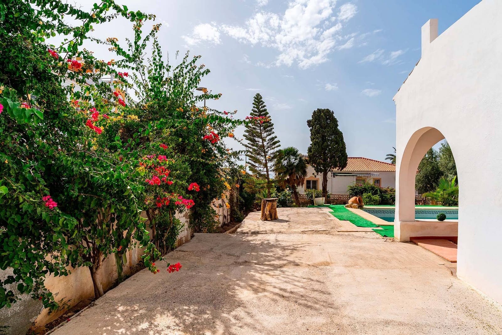 7 sovrum Villa till salu i Aguadulce (Almeria) med pool garage - 675 000 € (Ref: 10043044)