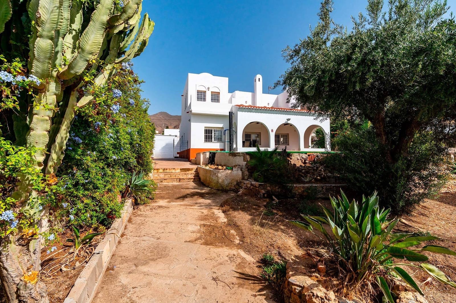 7 sovrum Villa till salu i Aguadulce (Almeria) med pool garage - 675 000 € (Ref: 10043044)