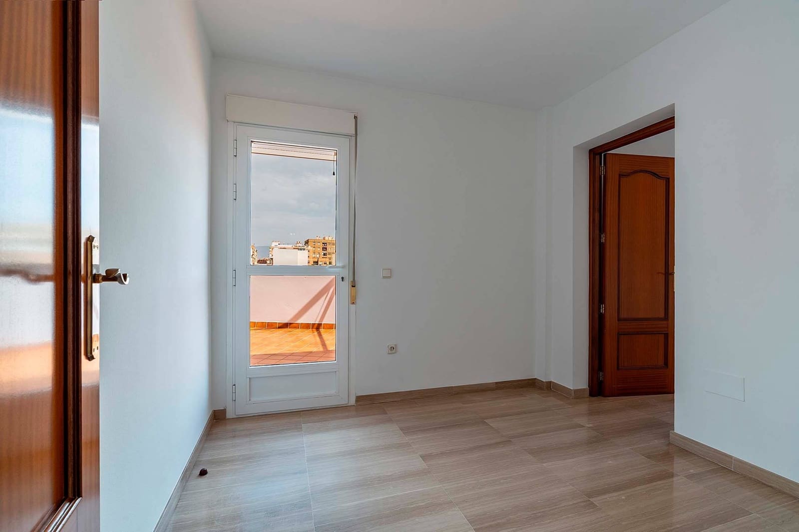 4 soveværelse Penthouse til salg i Almeria by - € 265.000 (Ref: 10047338)