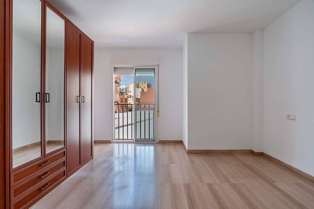 4 camera da letto Attico in vendita in Almería città - 265.000 € (Rif: 10047338)