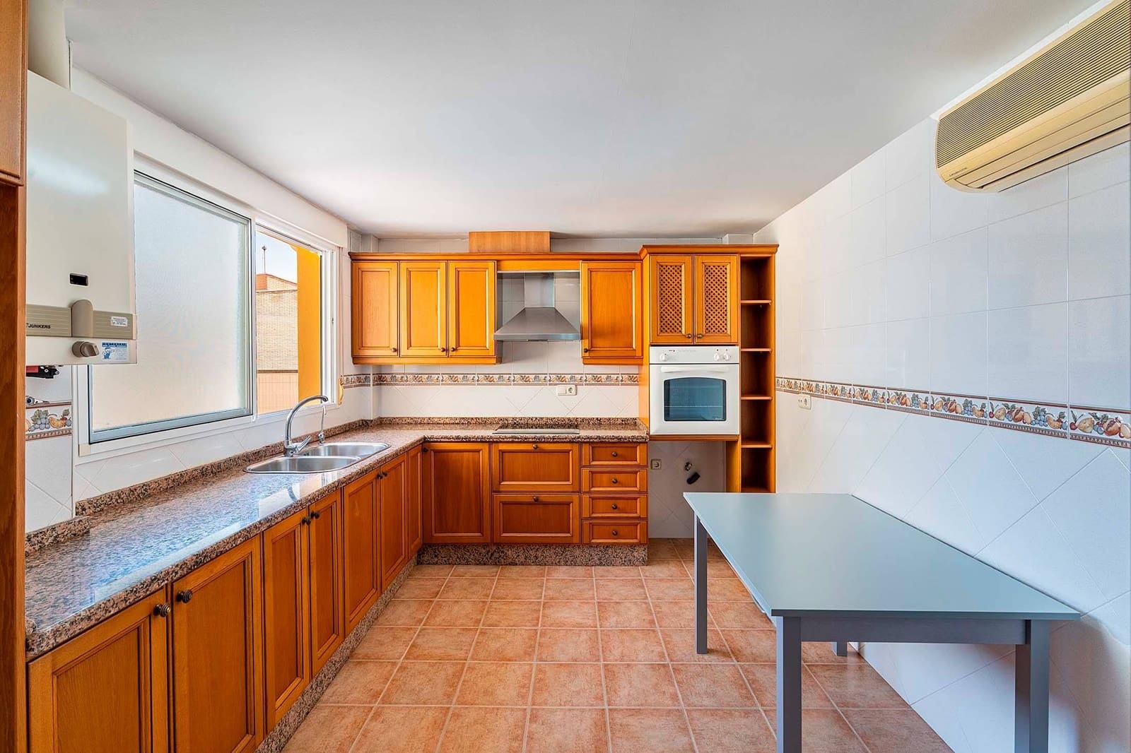 4 soveværelse Penthouse til salg i Almeria by - € 265.000 (Ref: 10047338)