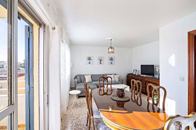 3 soveværelse Lejlighed til leje i Almería by - € 800 (Ref: 10059158)
